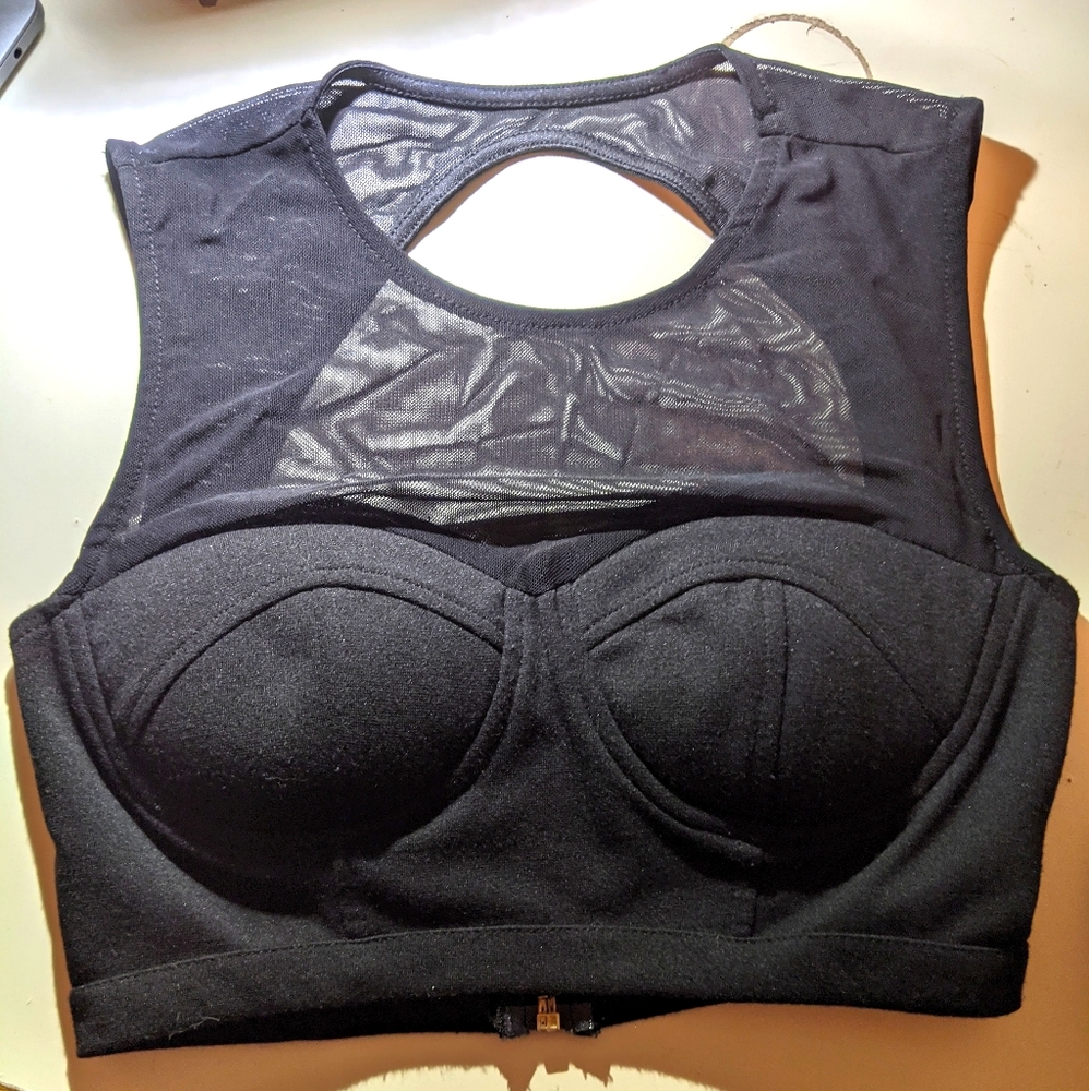 Tobi Bustier